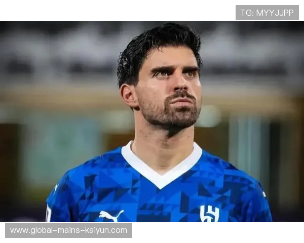 拜仁或为老将续约策略引发内部争议